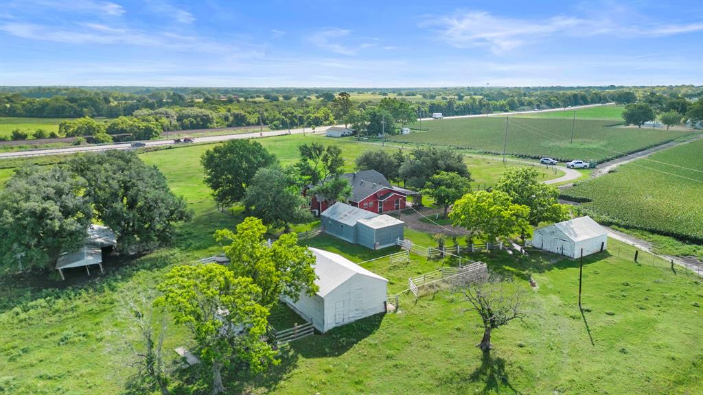 12819 Highway 36 S, Wallis, TX 77485