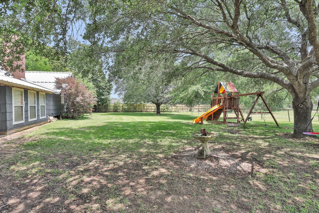3873 Spring Branch Rd, Montgomery, TX 77316