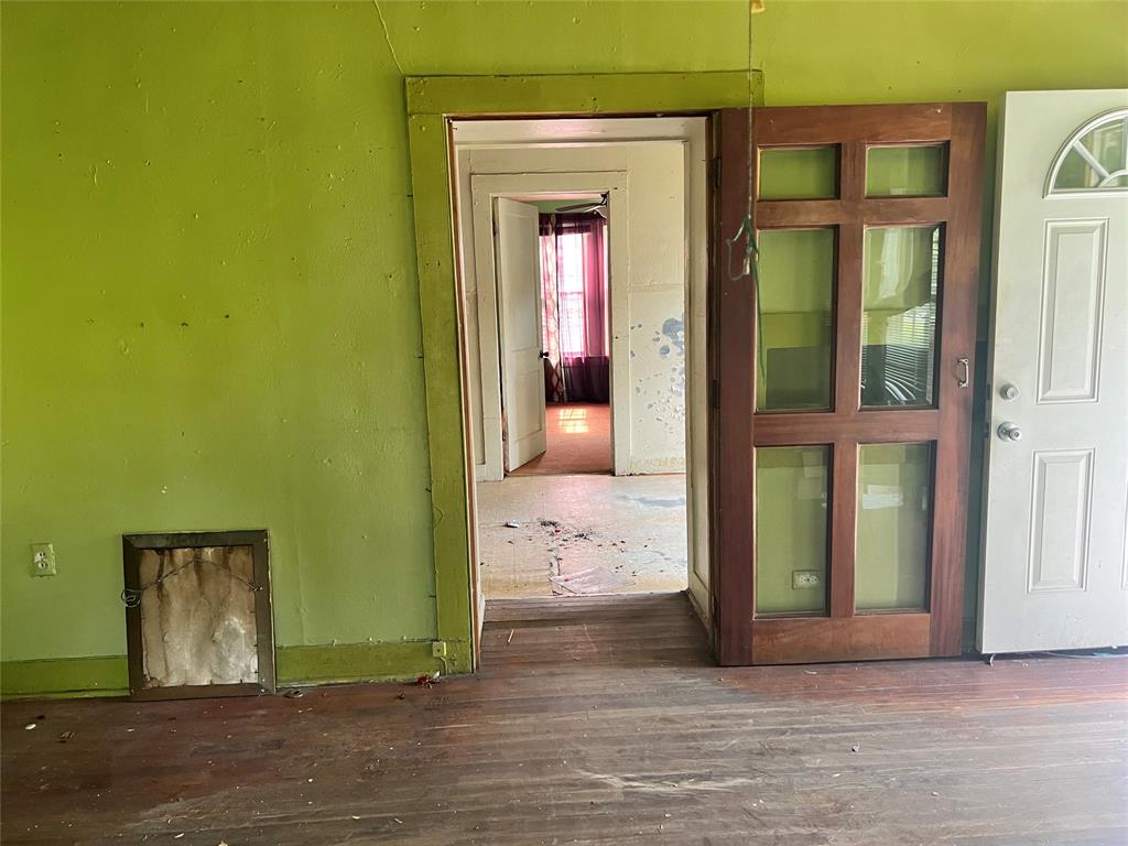 1820 Eubanks St, Houston, TX 77093