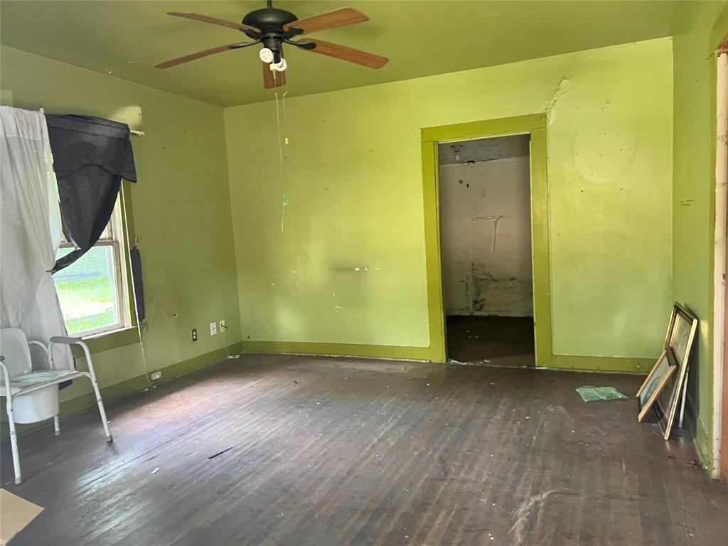 1820 Eubanks St, Houston, TX 77093