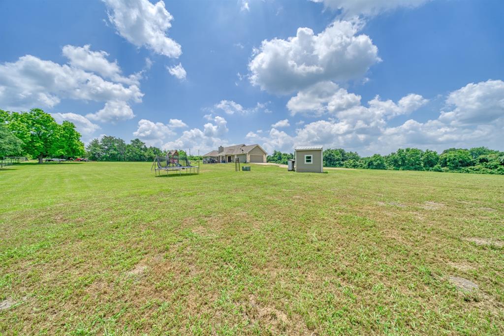 6200 Palm Rd, Cat Spring, TX 78933