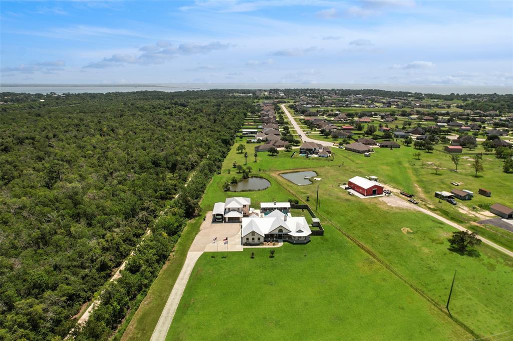 14838 Tri City Beach Rd, Beach City, TX 77523