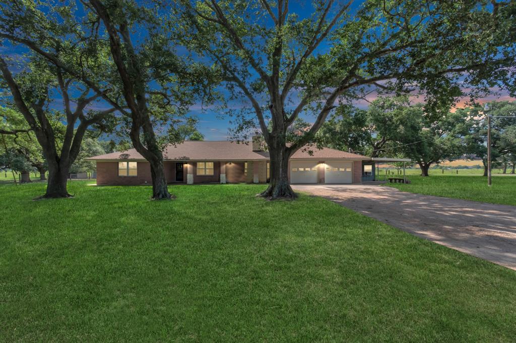 10426 Williams School Rd, Needville, TX 77461