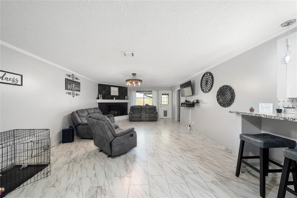 1118 Brenda Dr, Deer Park, TX 77536