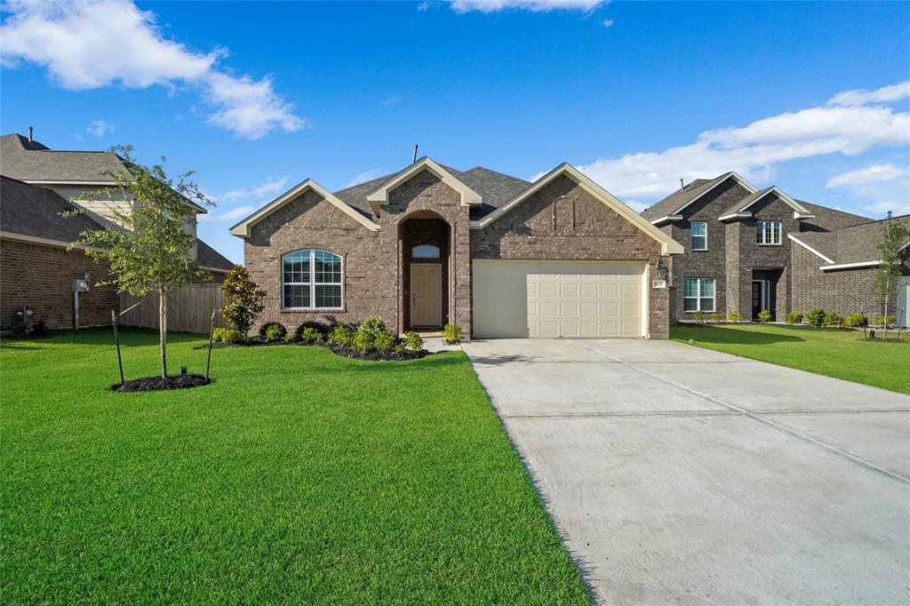 169 Bayou Bend Blvd, Angleton, TX 77515