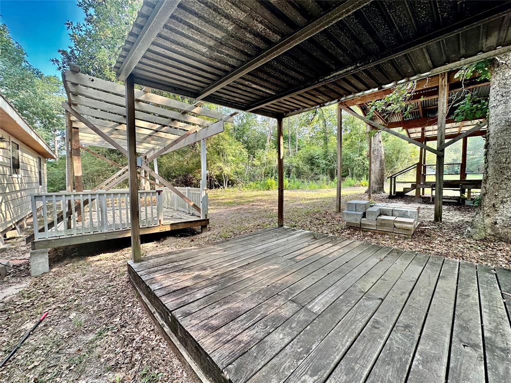 145 W Ivanhoe Dr, Woodville, TX 75979