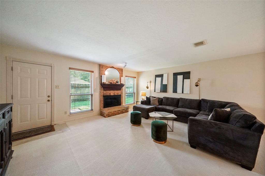 3535 Haven Pines Dr, Kingwood, TX 77345