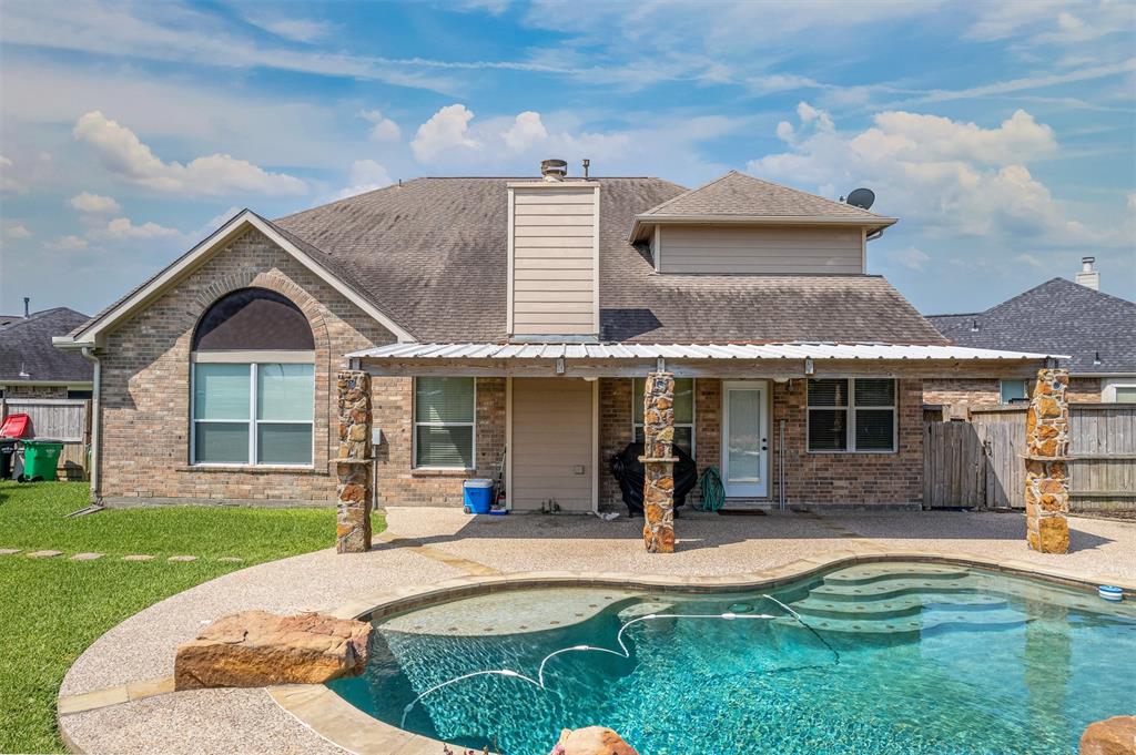 4914 Magnolia Cove Dr, Baytown, TX 77521