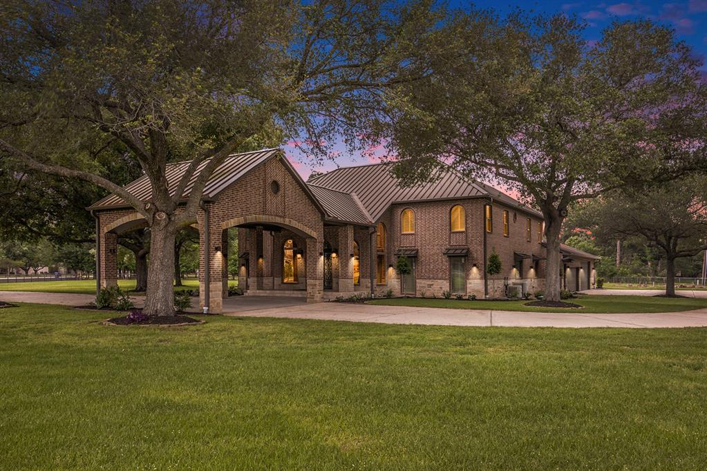 2821 S Saddlebrook Ln, Katy, TX 77494