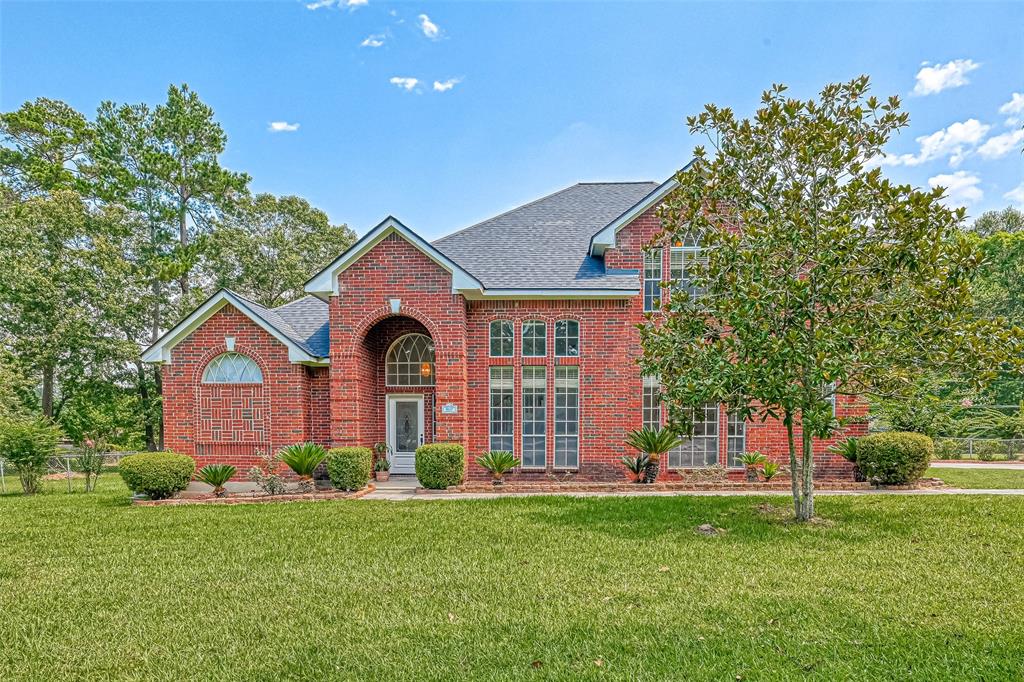 2007 Roman Forest Blvd, New Caney, TX 77357