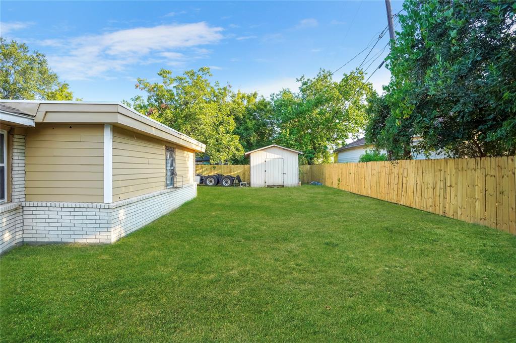 5431 Fairchild St, Houston, TX 77028