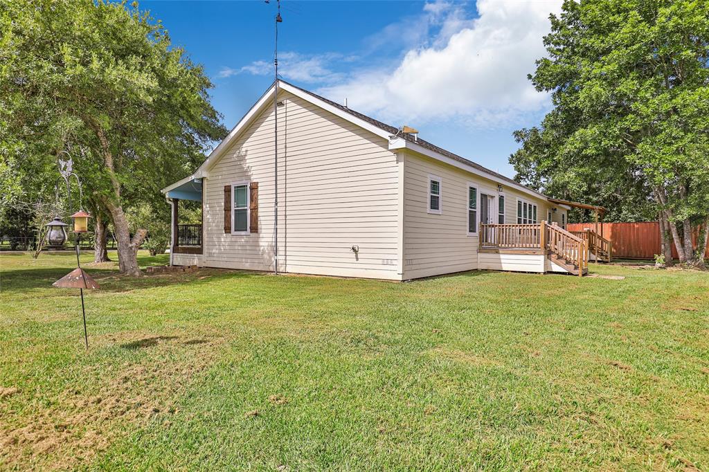 460 County Road 166, Liberty, TX 77575