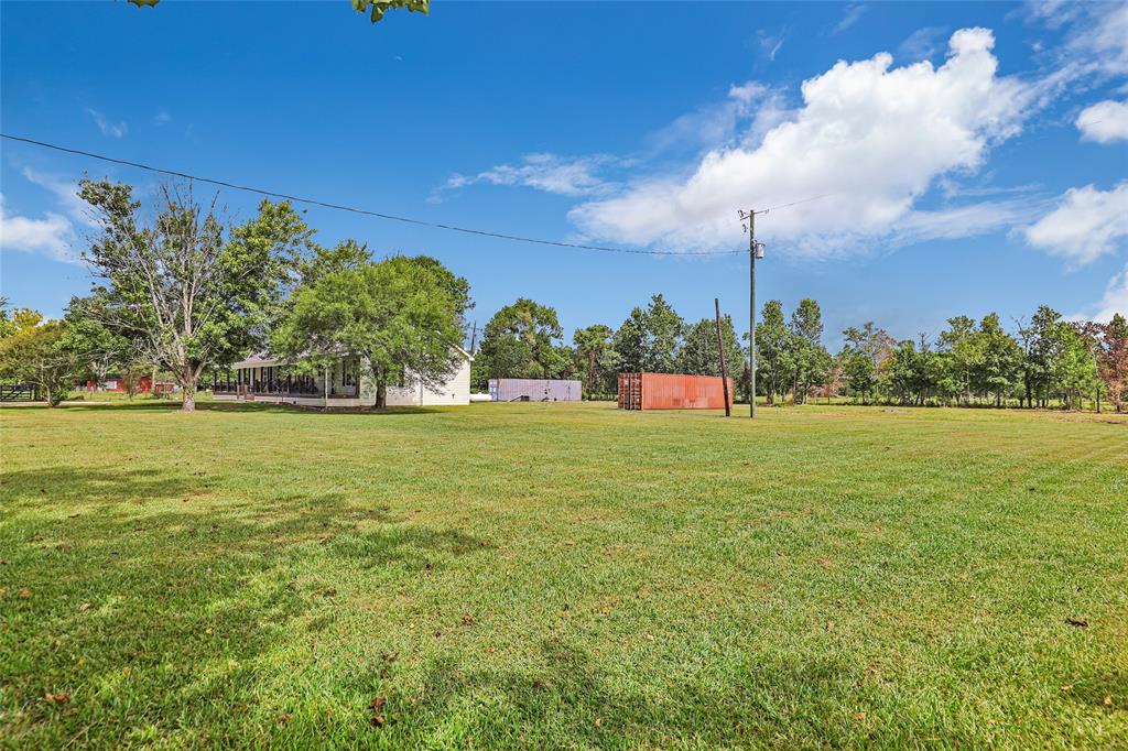 460 County Road 166, Liberty, TX 77575