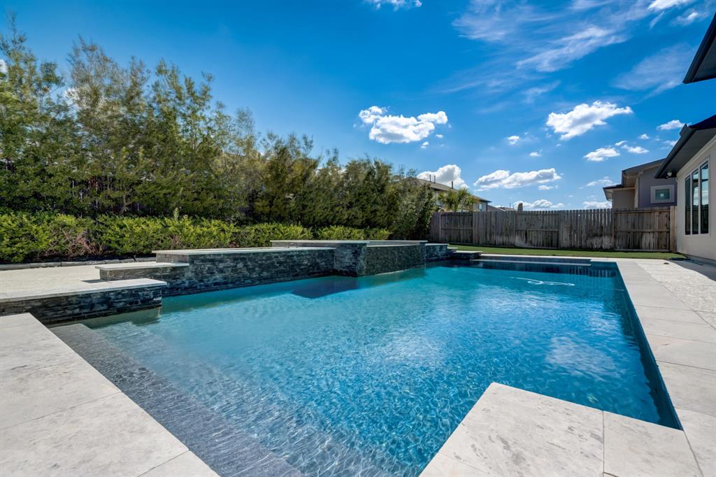 17919 Blue Ridge Shores Dr, Cypress, TX 77433