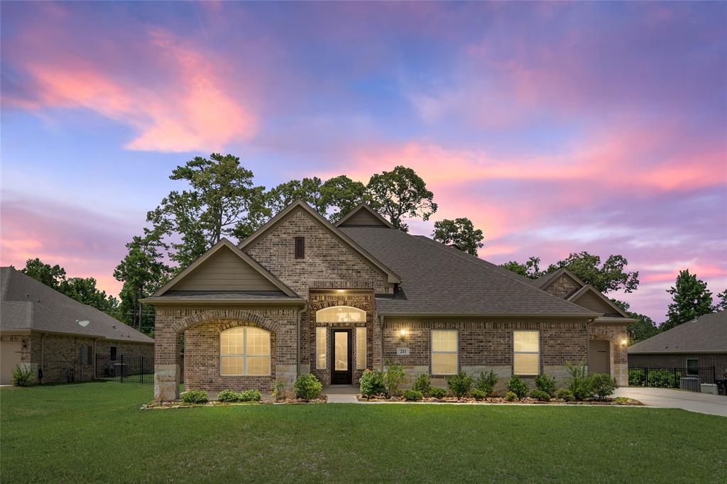 211 Magnolia Reserve Loop, Magnolia, TX 77354