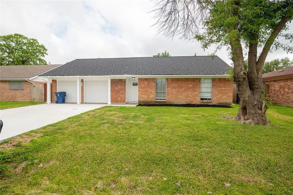 2411 29th Ave N, Texas City, TX 77590