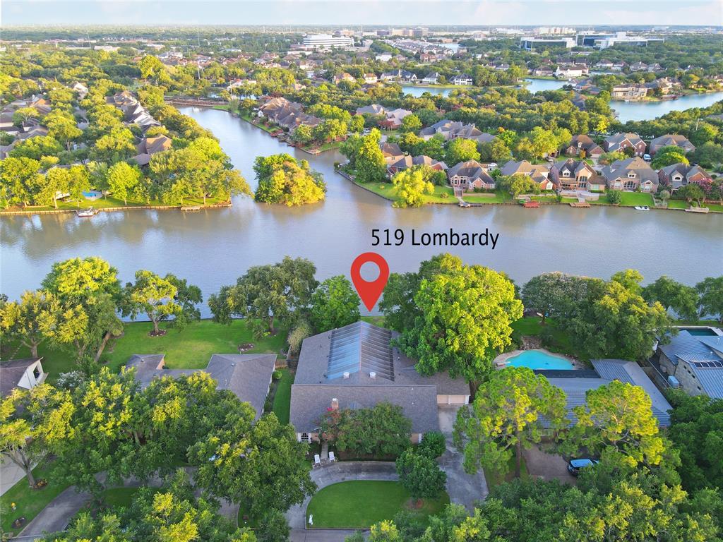 519 Lombardy Dr, Sugar Land, TX 77478
