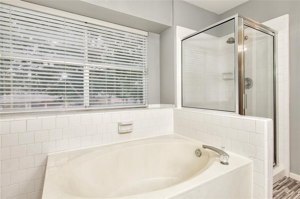 16435 Willingham Way, Houston, TX 77095