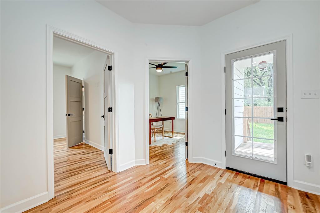 411 Vincent St, Houston, TX 77009