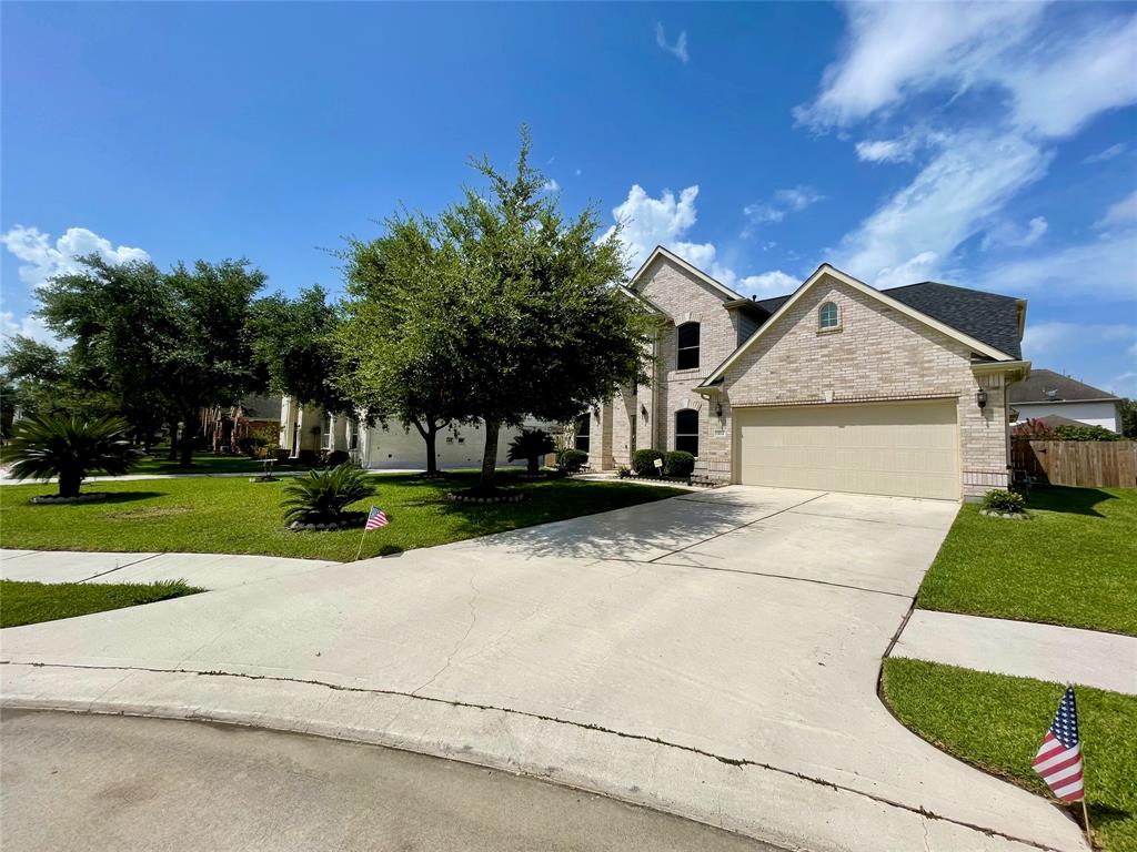 1104 Maxi Cir, Friendswood, TX 77546