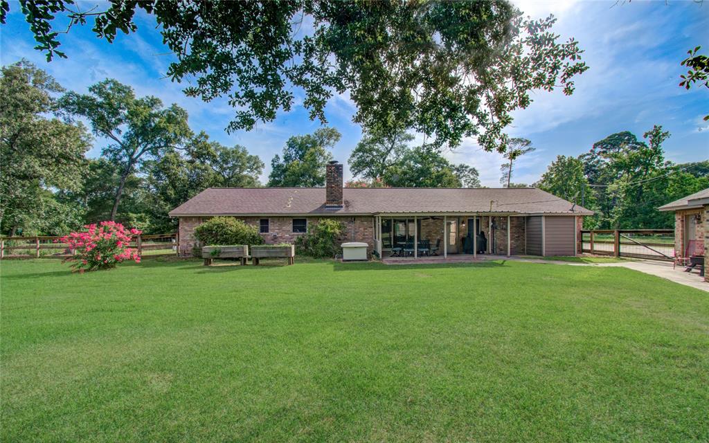 9513 Fm 1409, Dayton, TX 77535