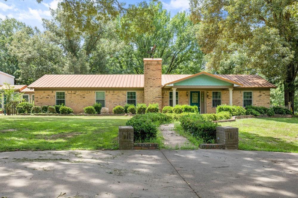 Tyer Real Estate Homes For Sale in Crockett Texas