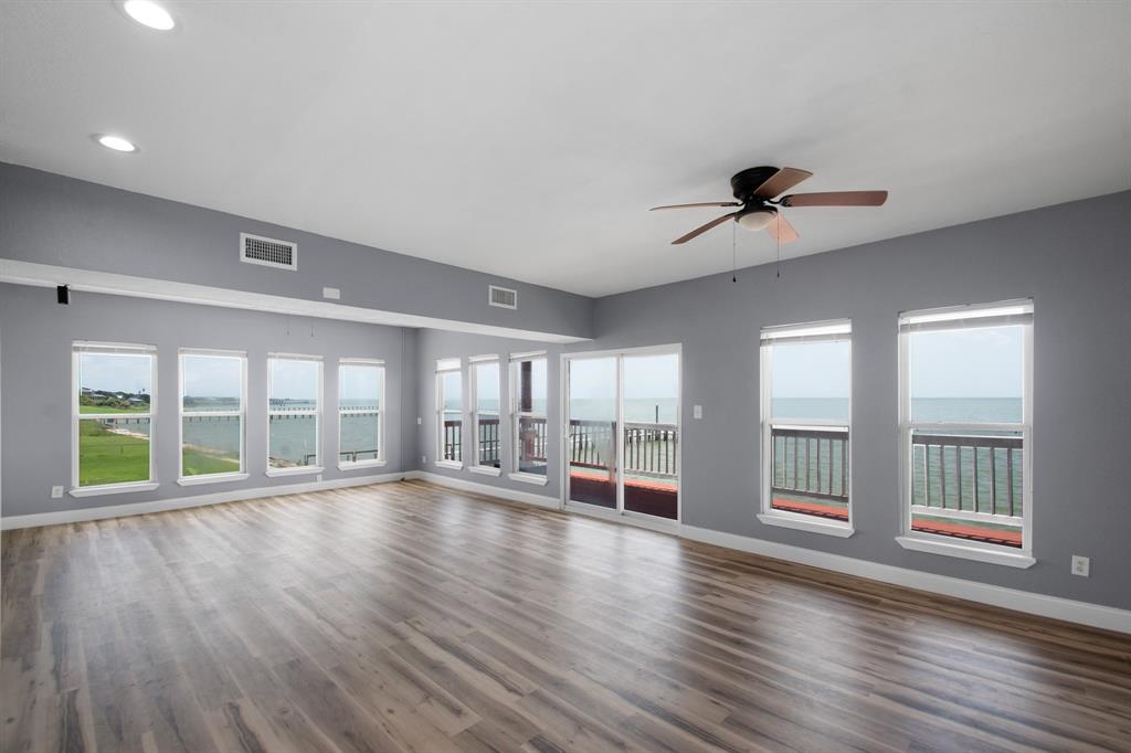 2102 Todville Rd 12, Seabrook, TX 77586