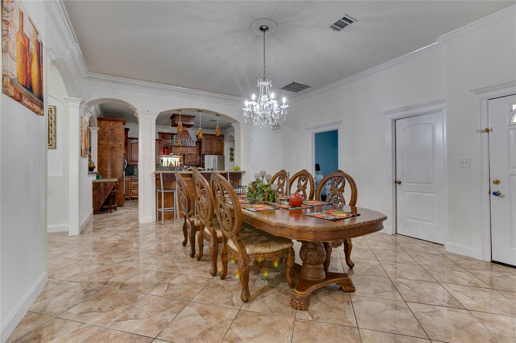 14131 Willis Waukegan Rd, Conroe, TX 77303