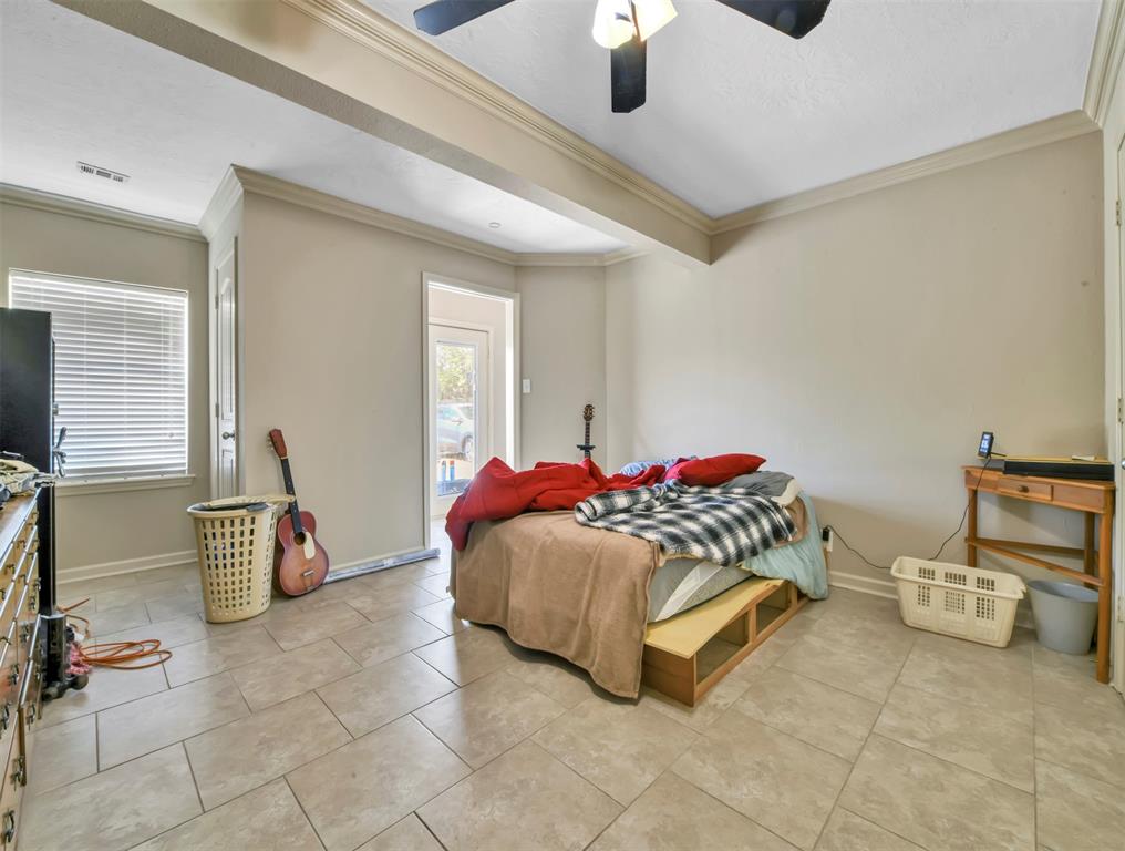 1511 Cos St, Liberty, TX 77575