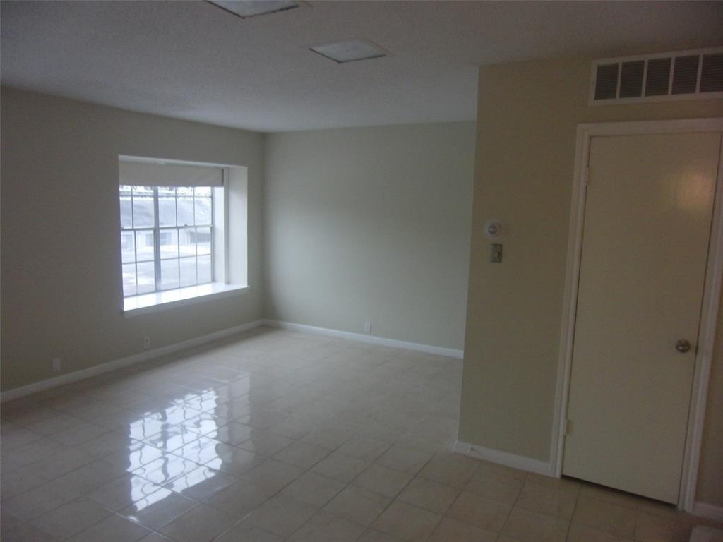 2601 Bellefontaine St C300, Houston, TX 77025