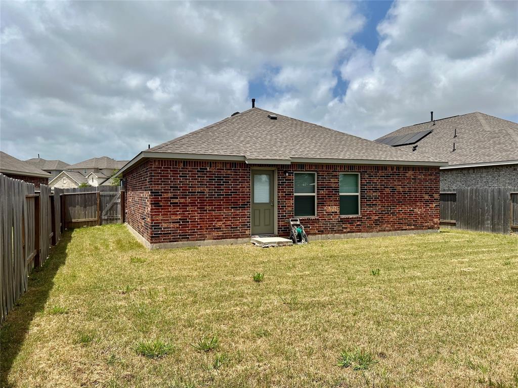 3602 Conquest Cir, Texas City, TX 77591