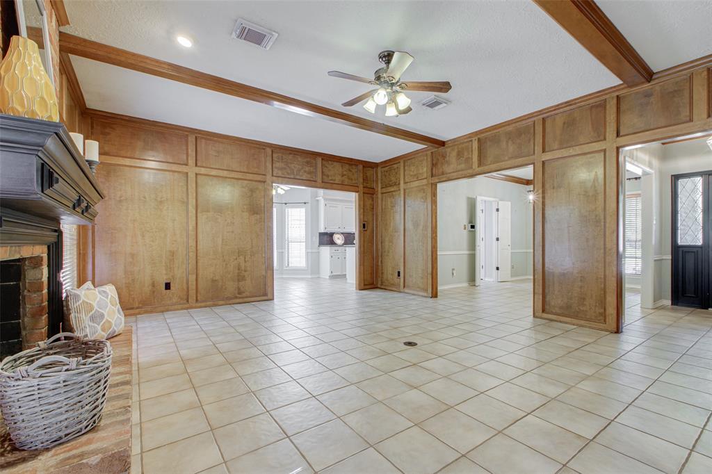 12 Chase Pl, The Woodlands, TX 77381