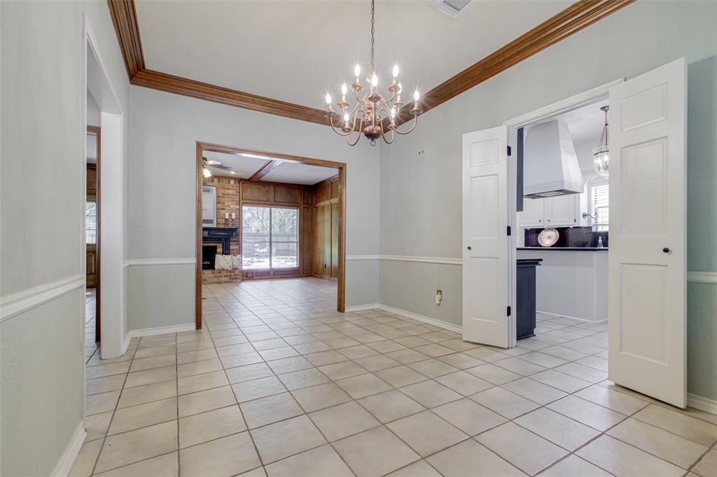 12 Chase Pl, The Woodlands, TX 77381