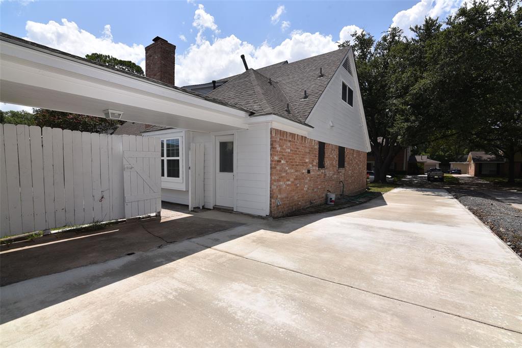 14550 Chadbourne Dr, Houston, TX 77079