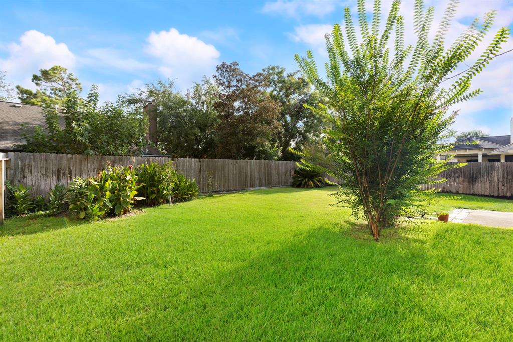 13514 White Oak Landing Blvd, Houston, TX 77065