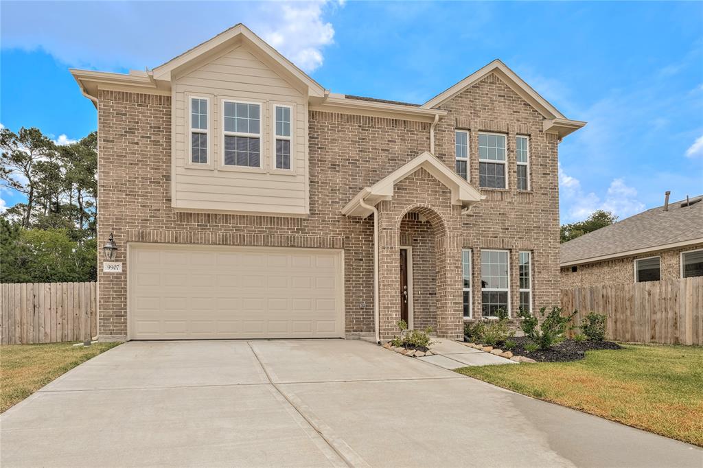 9907 Pine Forest Ct, Baytown, TX 77521