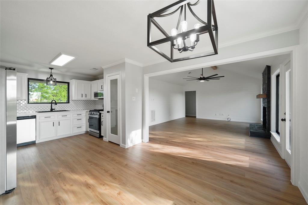 16775 Old Danville Road Rd, Willis, TX 77318