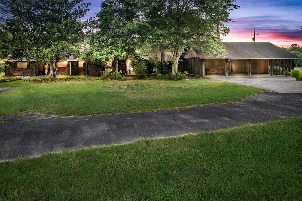 1743 CR 1325, Warren, TX 77664