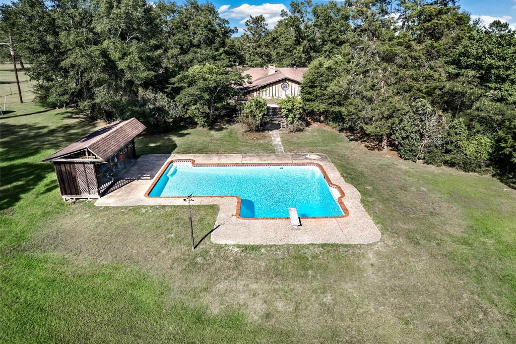 1743 CR 1325, Warren, TX 77664