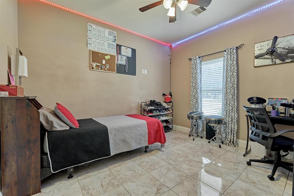 20002 Ramblewood Dr, Humble, TX 77338