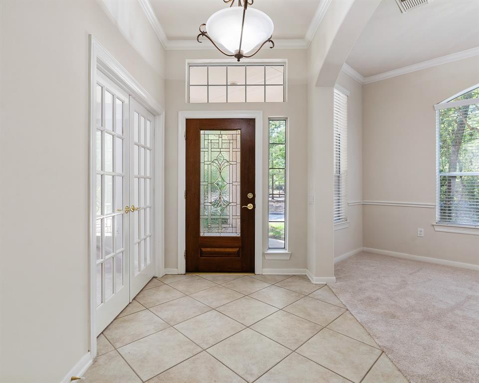 38 W Windsor Hills Cir, Conroe, TX 77384