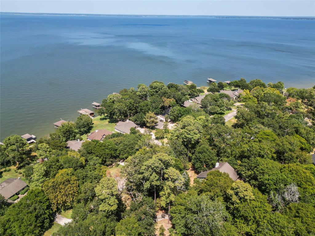 160 Lake Oaks Blvd, Coldspring, TX 77331
