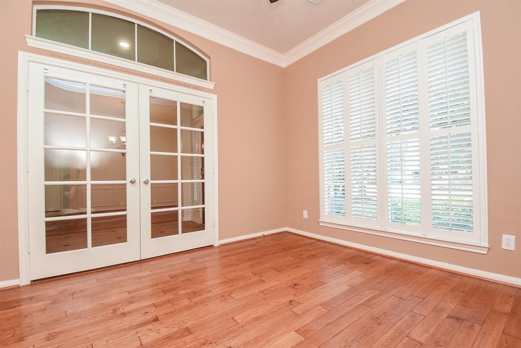 18707 Glenn Haven Estates Dr, Spring, TX 77379