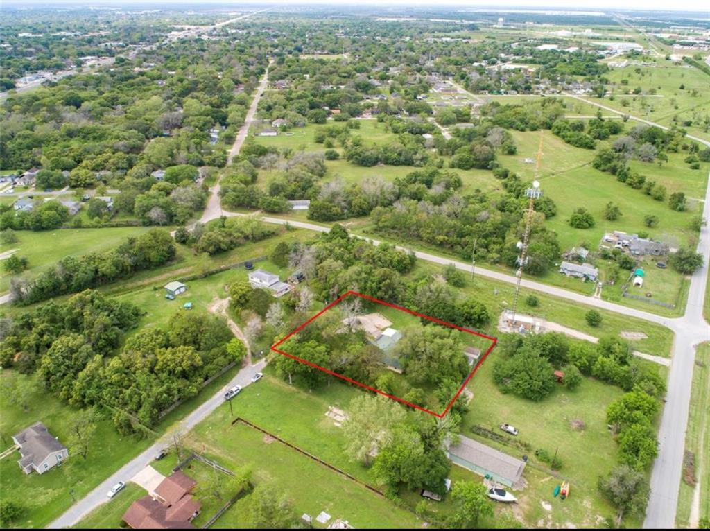 1515 4th Ave, La Marque, TX 77568