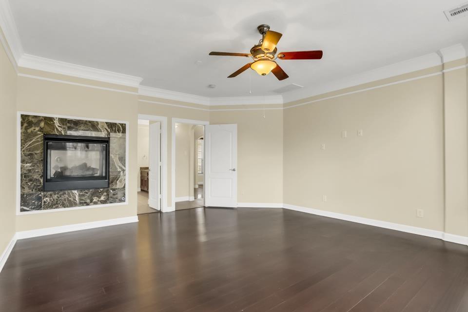 3217 OAKDALE St, Houston, TX 77004