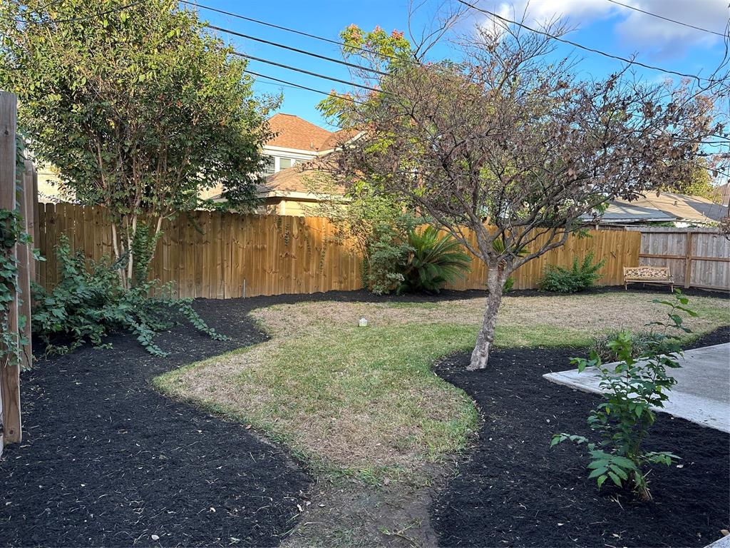 3217 OAKDALE St, Houston, TX 77004