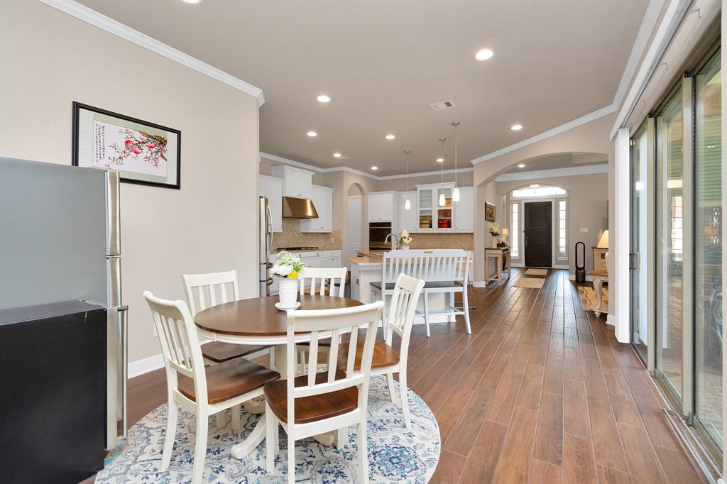 4000 Windsor Chase Dr, Spring, TX 77386