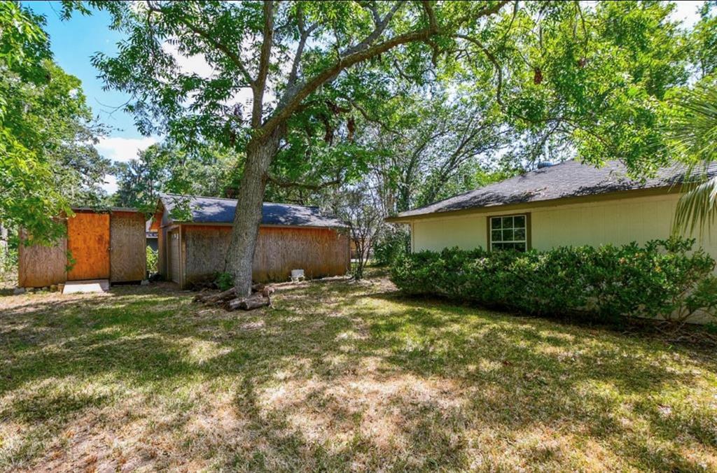 502 N Mahan St, Richwood, TX 77531