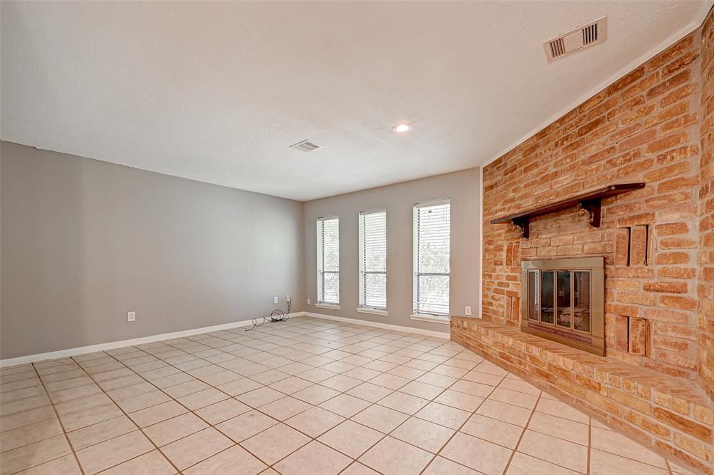 3710 Decker Dr 6, Baytown, TX 77520