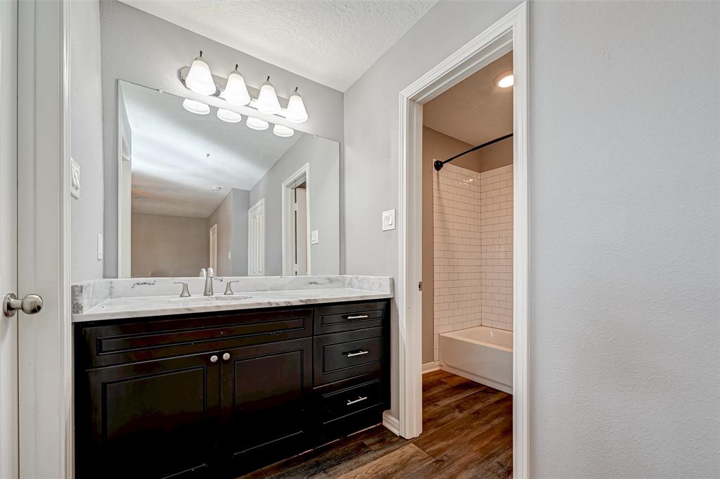 3710 Decker Dr 6, Baytown, TX 77520